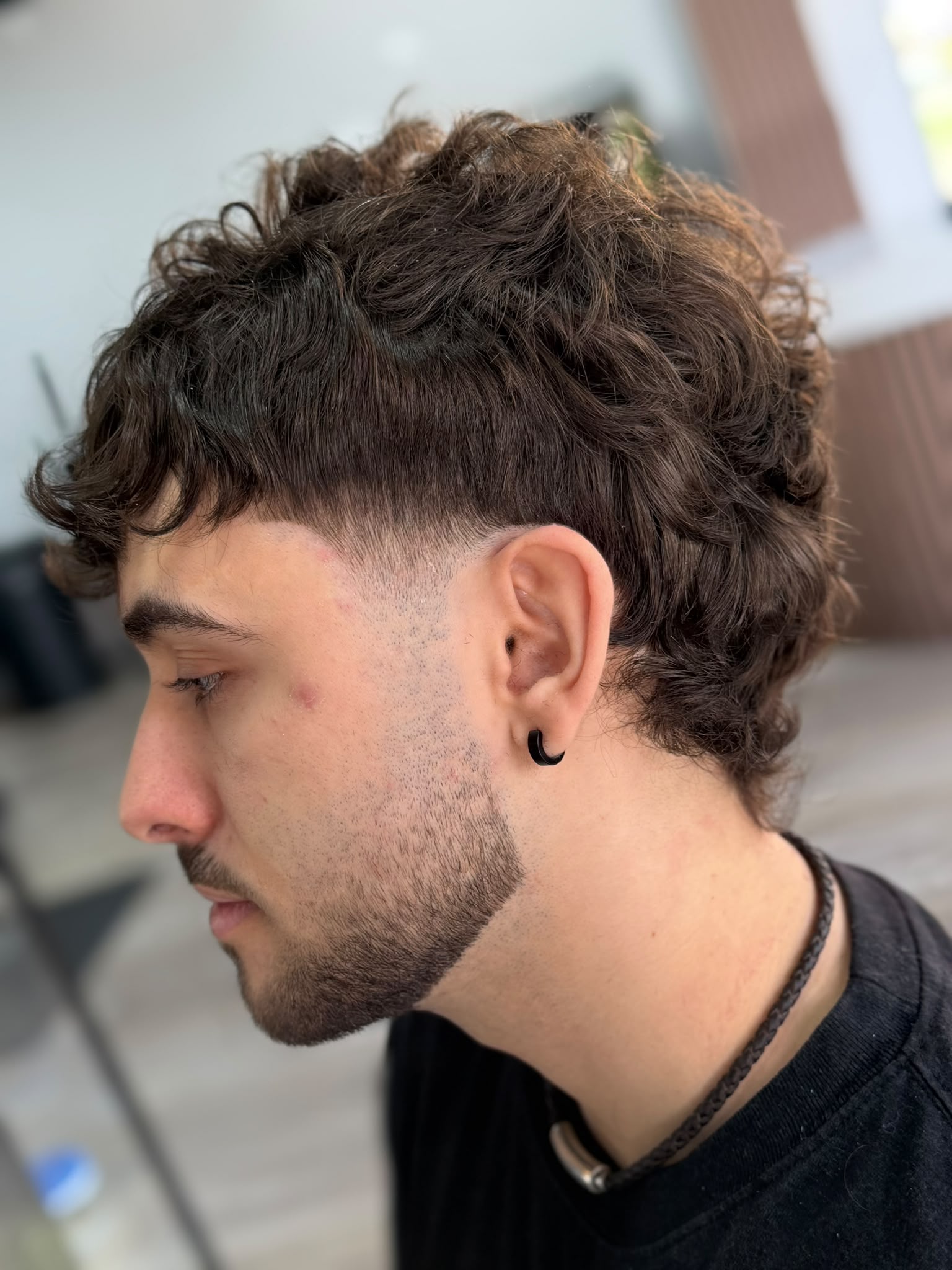 Corte fade y peinado en Academy Rafa Vargas Barberia Santander 6